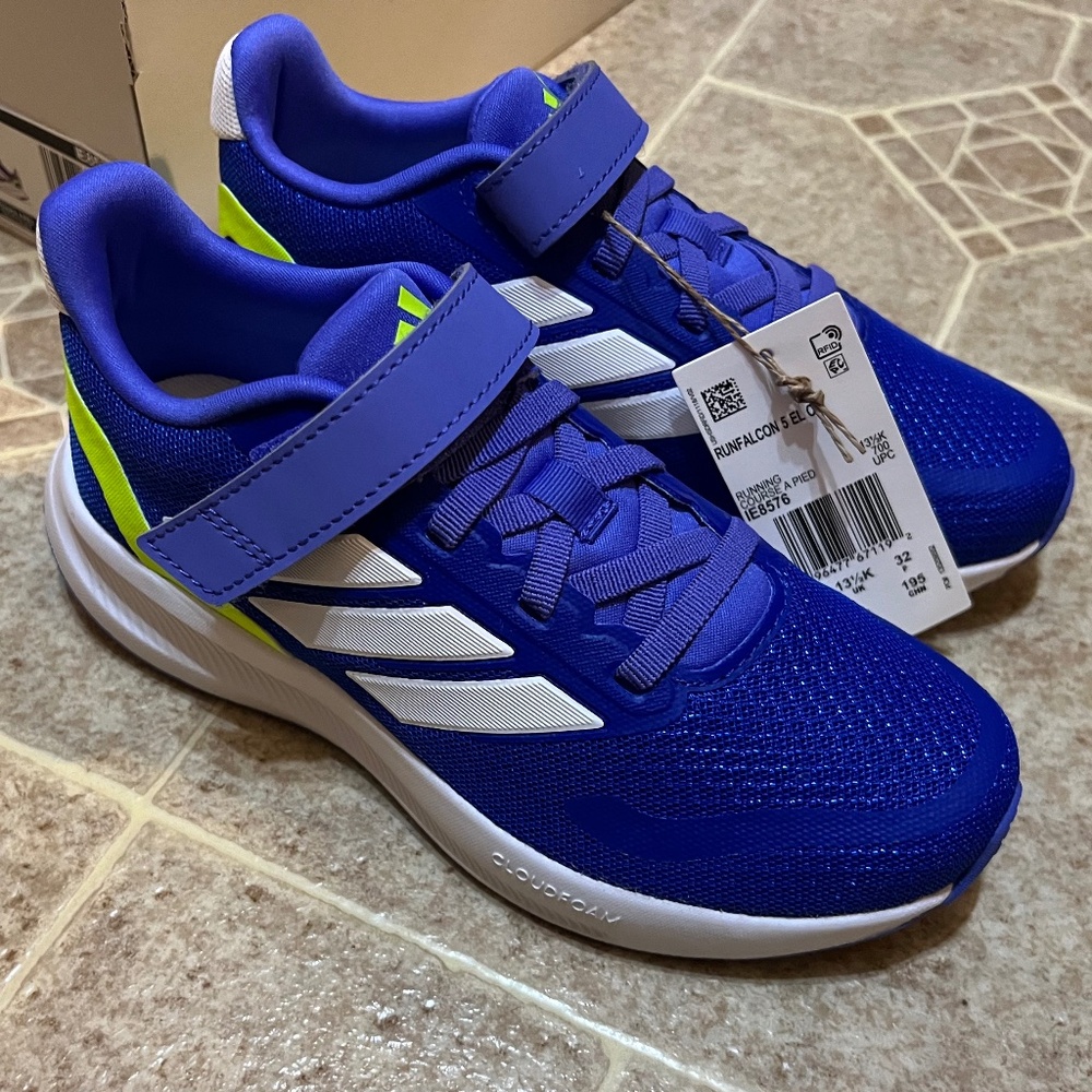 Adidas run falcon 5 shoes